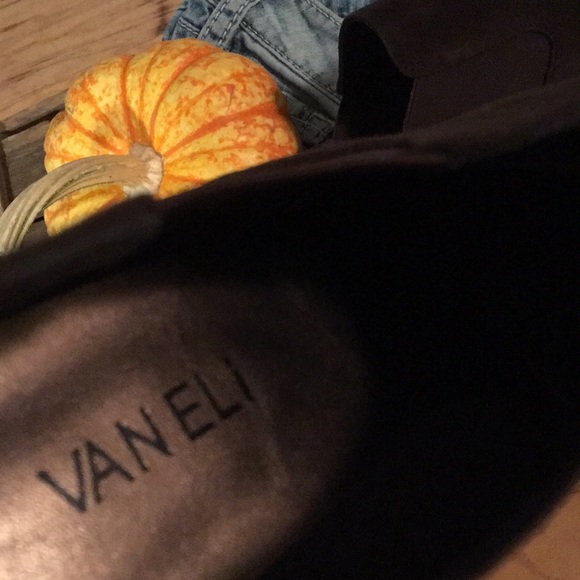 NWOB: Chelsea Booties - Picture 10 of 11